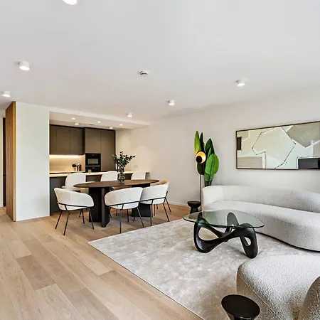 Appartamento Spacious 6th-floor Gem: Modernity Meets Comfort Lussemburgo