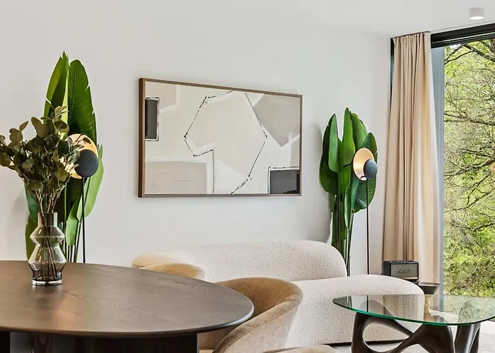 شقة Spacious 6th-floor Gem: Modernity Meets Comfort *