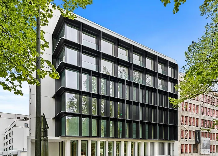 Spacious 6th-floor Gem: Modernity Meets Comfort