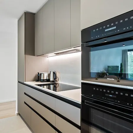 Spacious 6th-floor Gem: Modernity Meets Comfort Appartement